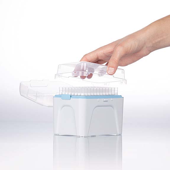 Remove the lid of the SingleRefill and collect